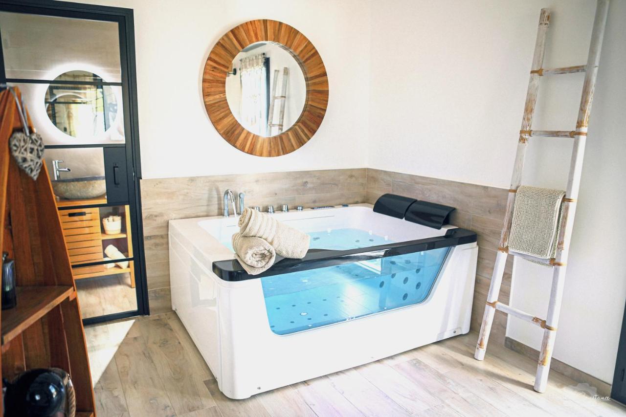 Villa Cocoon - Love Room Cocooning & 50 Nuances Cuges-les-Pins Ngoại thất bức ảnh