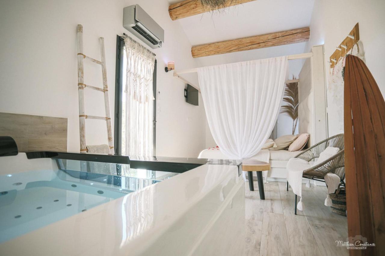Villa Cocoon - Love Room Cocooning & 50 Nuances Cuges-les-Pins Ngoại thất bức ảnh